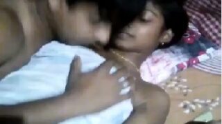 పల్లెటూరు అమ్మాయి పెళ్లి శోభనం వీడియో