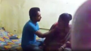 ఆంటీ డబ్బు ఇచ్చు దెంగినాడు అబ్బాయి