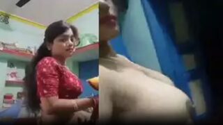 గుంటూరు వదిన మారుడి కోసం చీర వహిప్పినది
