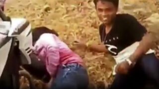 పారిపోయిన కౌపీలే సెక్స్ చేసేప్పుడు దొరిహరు