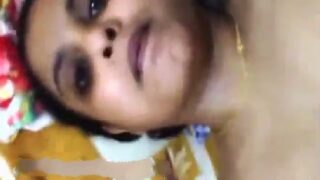 ఊర్వశి ఆంటీ పుకులో మంచి సెక్స్