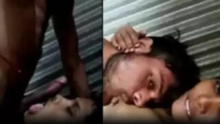 పెద్ద సొల్లు ఆంధ్రా లేడీ ప్రేమికుడి మోడ్డాను నాకుతోంది