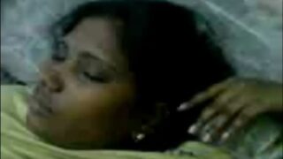 పక్కైంటి భవన అక్కా తో సెక్స్