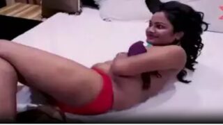 ట్రిప్ వచిన కపల్ హోటెల్ లో చేసిన బ్లూ ఫిల్మ్ సీన్