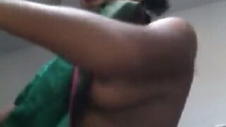 అమ్మ గారు చీర ట్రై చేసిన పనిమన్షీ పోర్న్