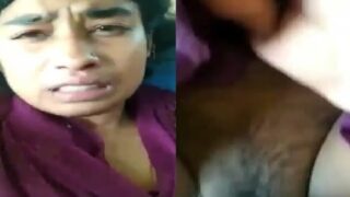 కాకినాడ లో షాప్ పెట్టుహున్న ఆంటీ తో సెక్స్